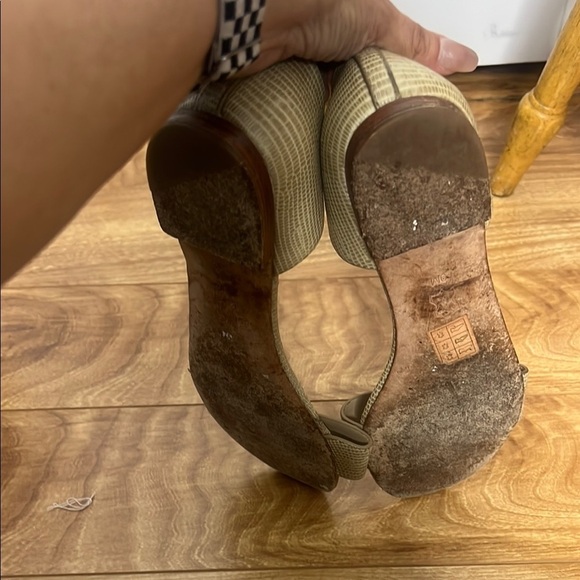 Tory Burch Savannah Dorsal Flat Sandals 9.0 - Picture 4 of 4